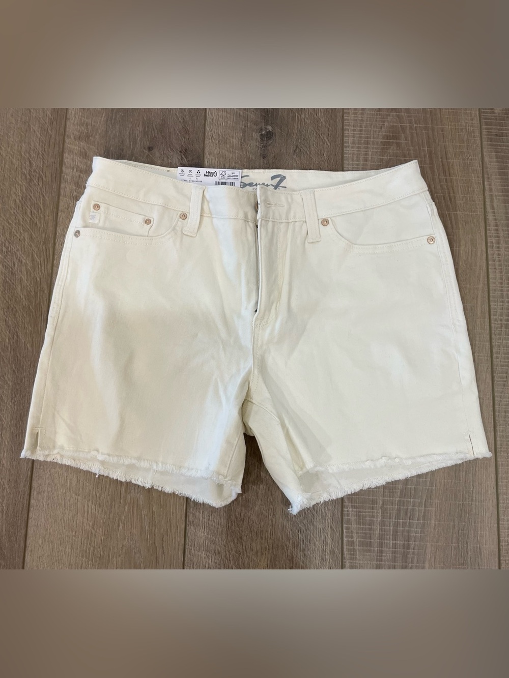 Brand New Seven7 Off-White Frayed Hem Women's Denim Shorts